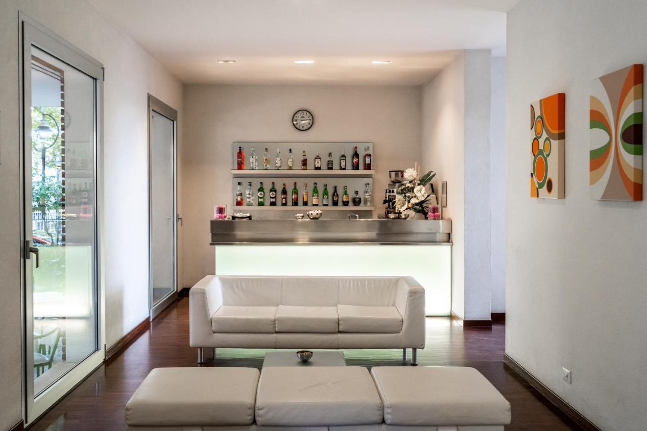 Hotel Columbia Bellaria-Igea Marina Esterno foto